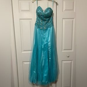 Long dress with padding